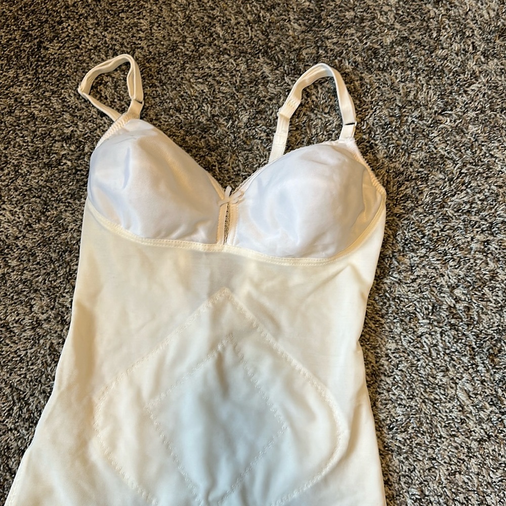 Vintage Adonna JCPenny lingerie size 36B